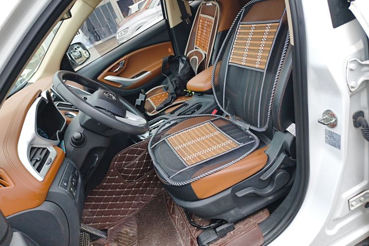 Used Soueast DX7 2018 Classic Edition 1.5T Automatic Comfort Model China V Standard Left Front Seat