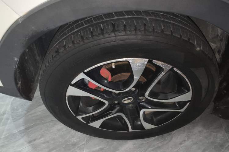 Used Soueast DX7 2018 1.5T Automatic Luxury Model Left Front Wheel Hub