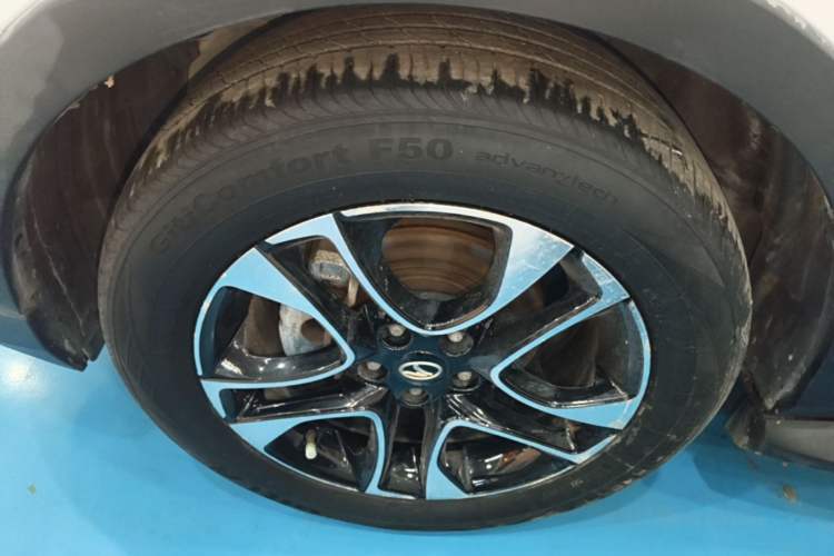 Used Soueast DX7 2018 1.5T Automatic Glory Edition Left Front Wheel Hub