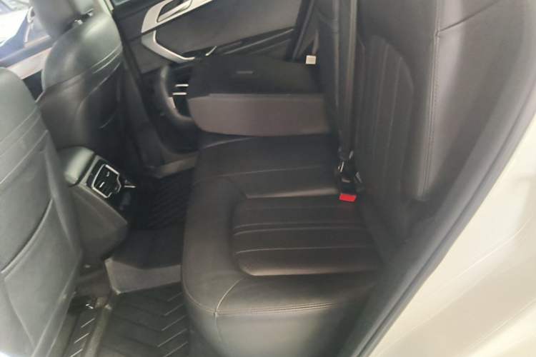 Used Soueast DX7 2018 Prime 1.5T Manual Smart Connect Starry Edition China V Standard Left Rear Seat
