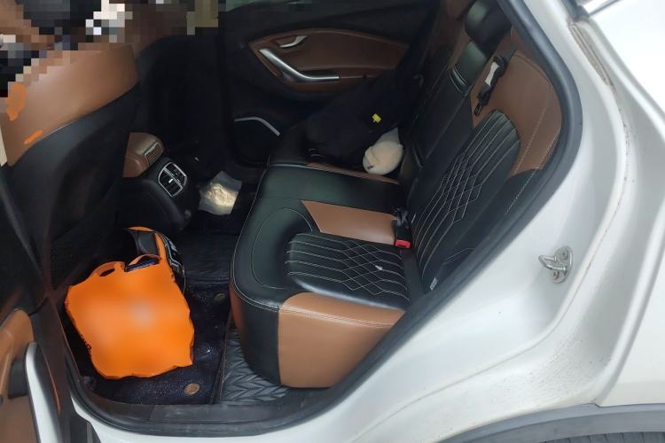 Used Soueast DX7 2018 1.5T Automatic Luxury Model Left Rear Seat