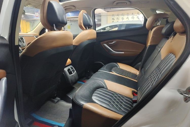 Used Soueast DX7 2018 1.5T Manual Triumph Edition Left Rear Seat