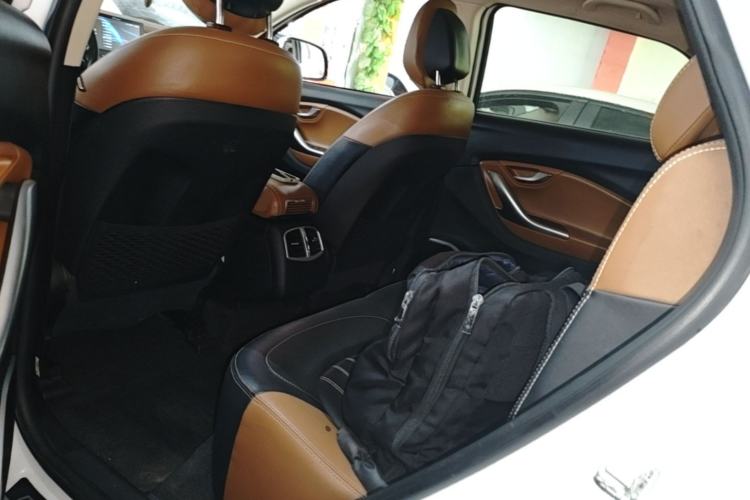Used Soueast DX7 2018 1.5T Automatic Glory Edition Left Rear Seat