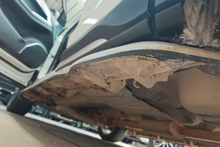 Used Soueast DX7 2018 Prime 1.5T Automatic Smart Connect Starry Sky Edition China V Standard Left Side Sill