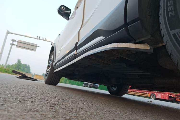 Used Soueast DX7 2018 Prime 1.8T DCT Luxury Model China V Standard Left Side Sill