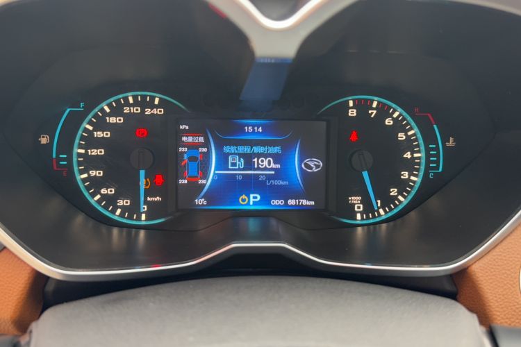Used Soueast DX7 2018 1.5T Automatic Luxury Model Odometer Close Up