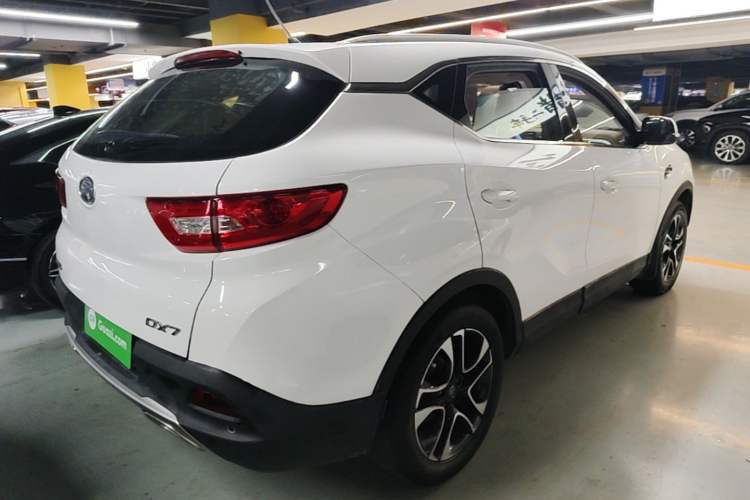 Used Soueast DX7 2018 1.5T Manual Triumph Edition Rear Right 45 Deg
