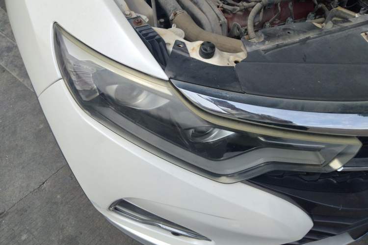 Used Soueast DX7 2018 Prime 1.8T DCT Prestige Model China V Standard Right Front Headlight