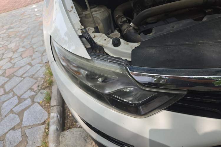 Used Soueast DX7 2018 2.0T Manual Luxury Version Right Front Headlight
