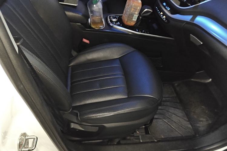 Used Soueast DX7 2018 Prime 1.8T DCT Luxury Model China V Standard Right Front Seat