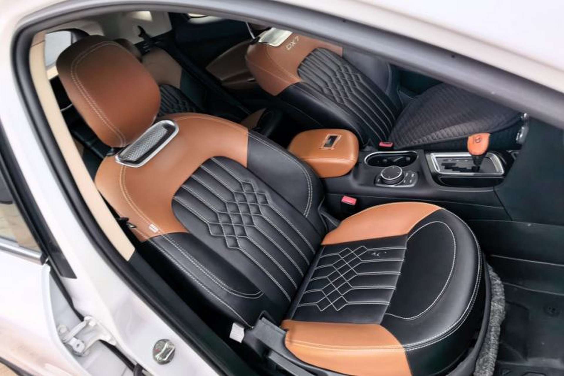 Used Soueast DX7 2018 1.5T Automatic Luxury Model Right Front Seat