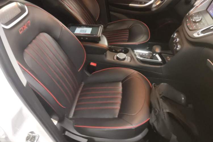 Used Soueast DX7 2018 1.5T Automatic Glory Edition Right Front Seat