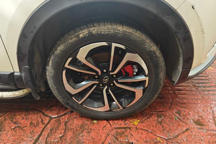 Used Soueast DX7 2018 Prime 1.8T DCT Prestige Model China V Standard Right Front Wheel Hub