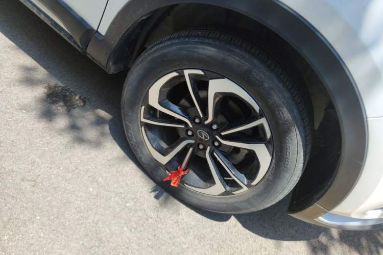 Used Soueast DX7 2018 Prime 1.5T Automatic Luxury Model China V Standard Right Front Wheel Hub