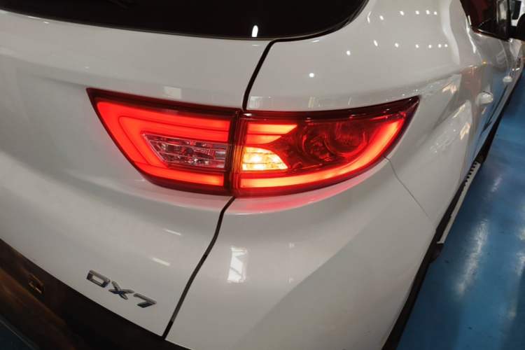 Used Soueast DX7 2018 1.5T Automatic Glory Edition Right Rear Taillight