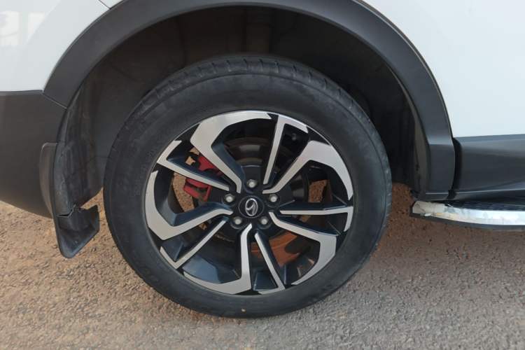 Used Soueast DX7 2018 Prime 1.8T DCT Luxury Model China V Standard Right Rear Wheel Hub