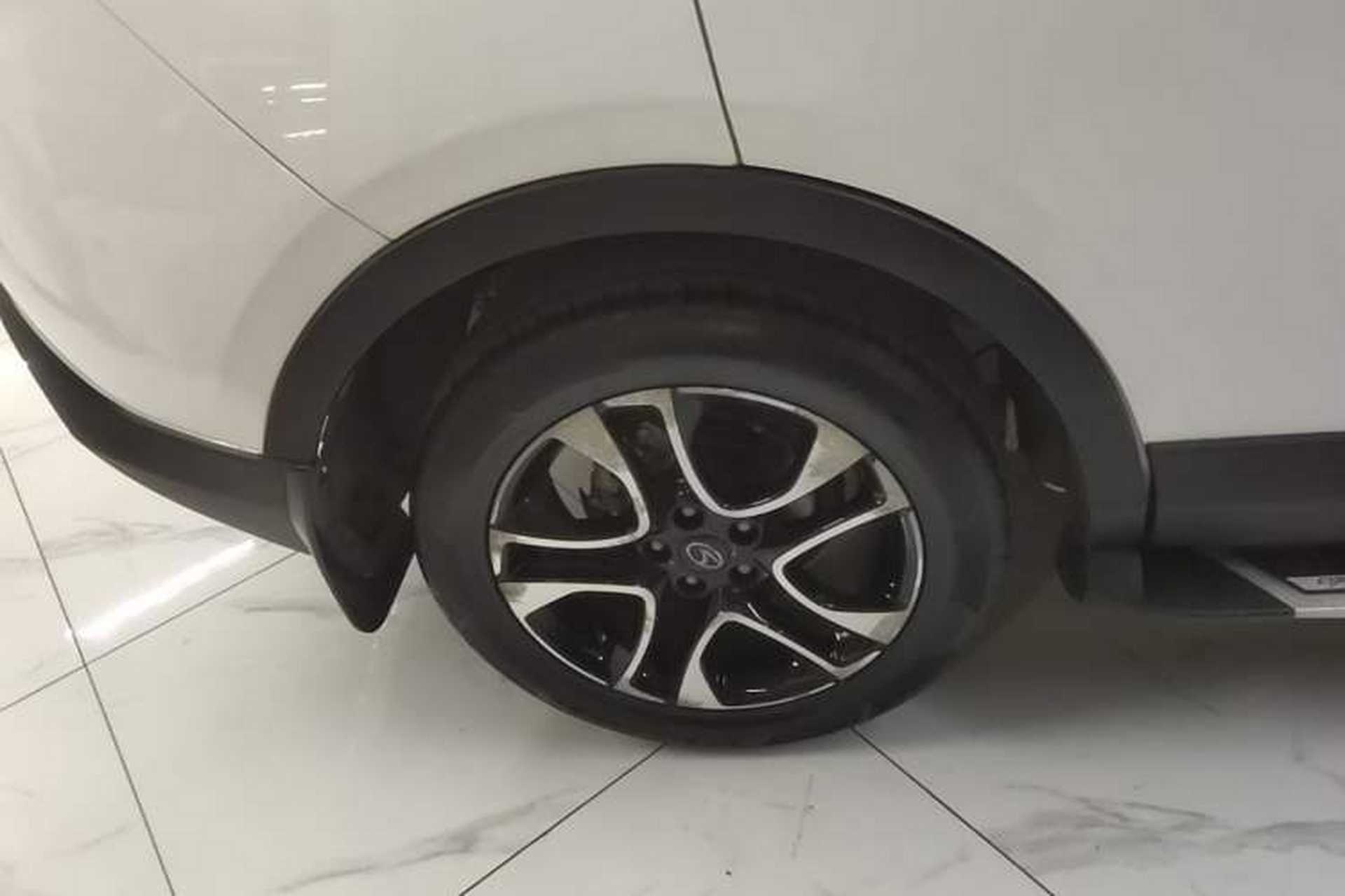 Used Soueast DX7 2018 1.5T Automatic Glory Edition Right Rear Wheel Hub