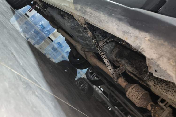 Used Soueast DX7 2018 1.5T Automatic Luxury Model Right Side Sill