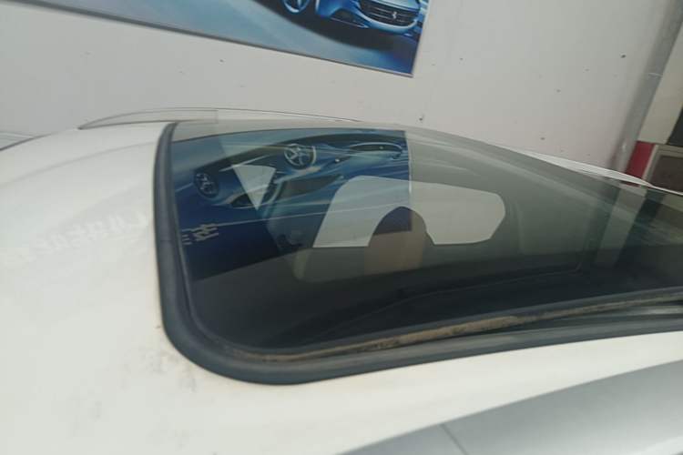 Used Soueast DX7 2018 1.5T Automatic Luxury Model Roof