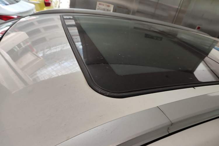 Used Soueast DX7 2018 1.5T Automatic Glory Edition Roof
