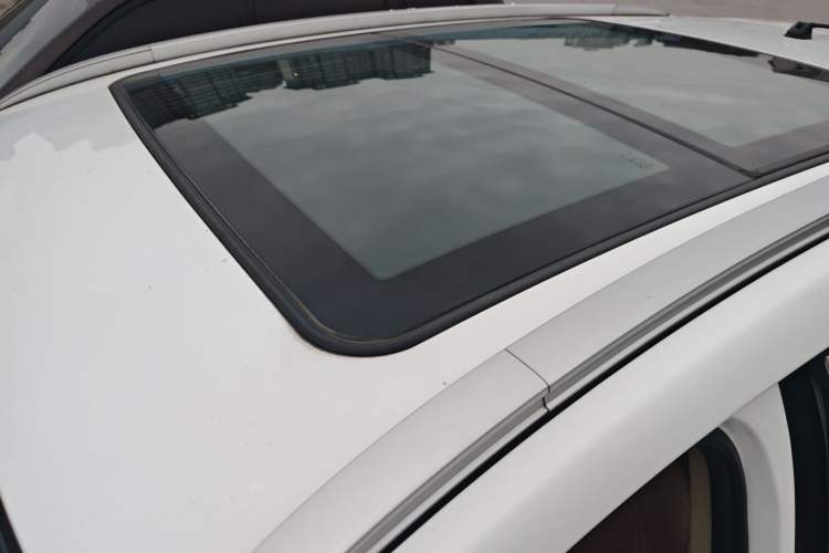 Used Soueast DX7 2018 1.5T Automatic Glory Edition Roof