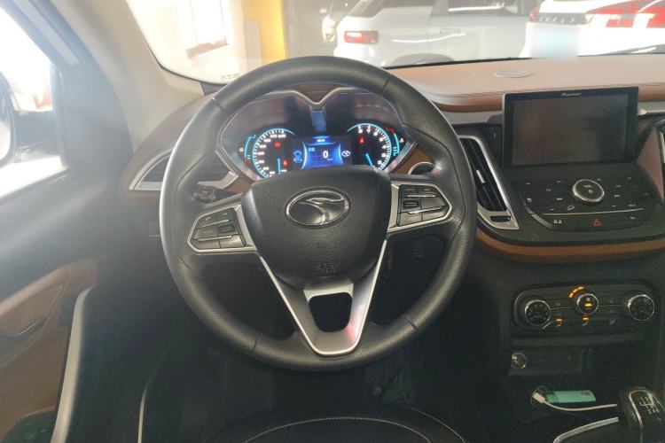 Used Soueast DX7 2018 1.5T Manual Triumph Edition Steering Wheel