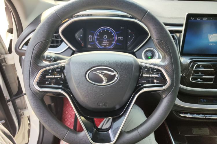 Used Soueast DX7 2018 Prime 1.5T Manual Smart Connect Starry Edition China V Standard Steering Wheel