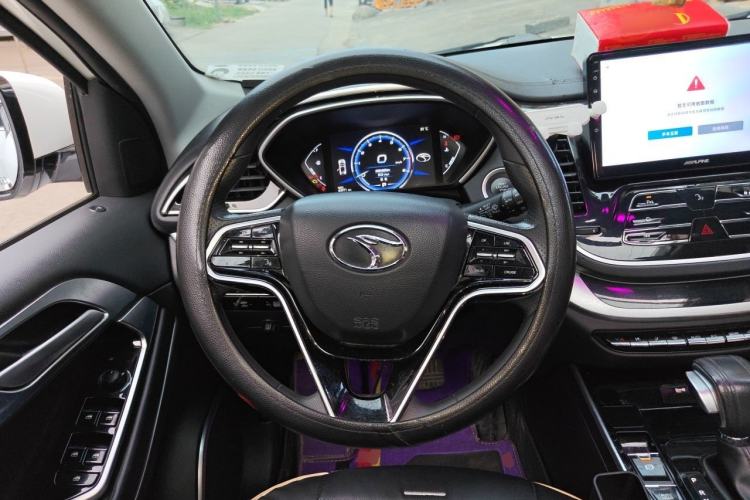 Used Soueast DX7 2018 Prime 1.5T Automatic Luxury Model China V Standard Steering Wheel
