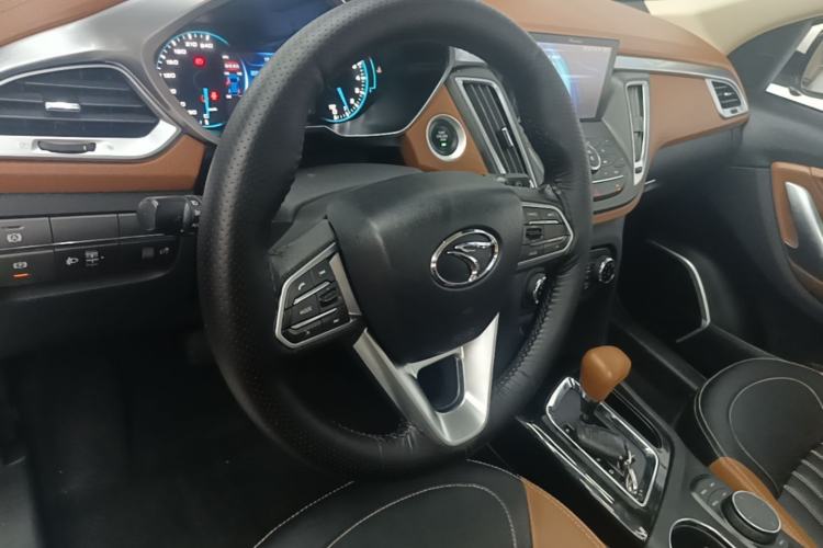 Used Soueast DX7 2018 1.5T Automatic Luxury Model Steering Wheel