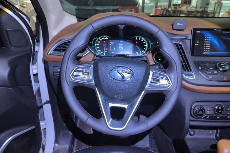Used Soueast DX7 2018 1.5T Automatic Luxury Model Steering Wheel