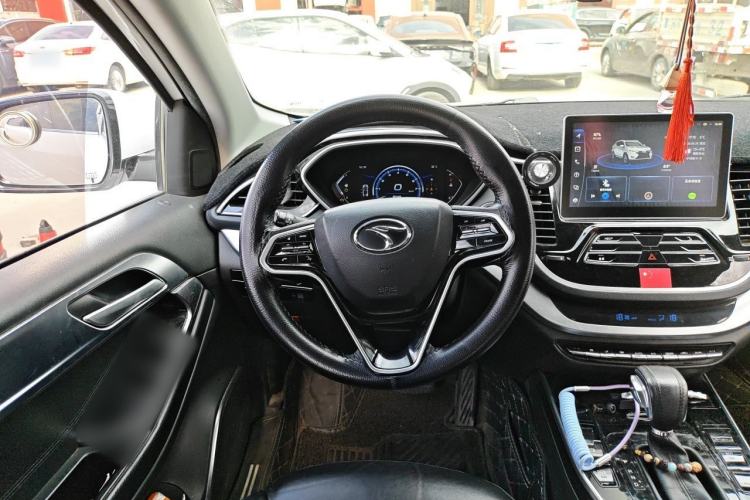 Used Soueast DX7 2018 Prime 1.8T DCT Luxury Model China V Standard Steering Wheel