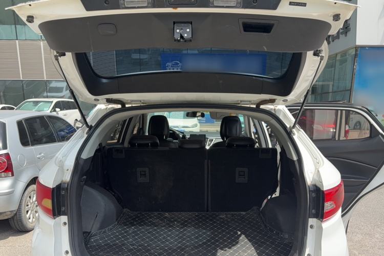 Used Soueast DX7 2018 1.5T Automatic Glory Edition Trunk