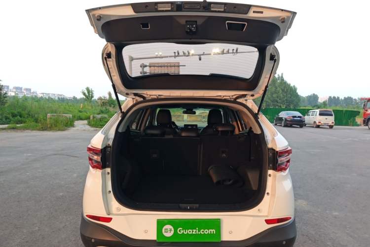 Used Soueast DX7 2018 Prime 1.8T DCT Luxury Model China V Standard Trunk