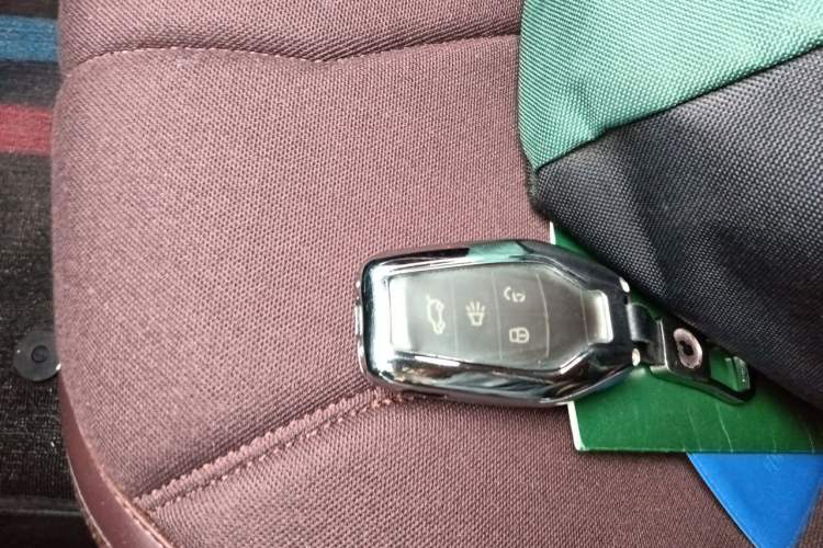 Used Soueast DX7 2018 1.5T Automatic Luxury Model Vehicle Key