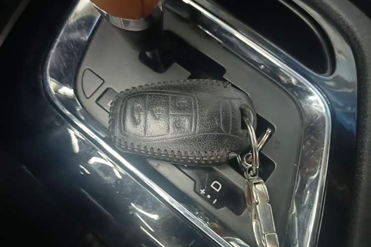 Used Soueast DX7 2018 1.5T Automatic Luxury Model Vehicle Key