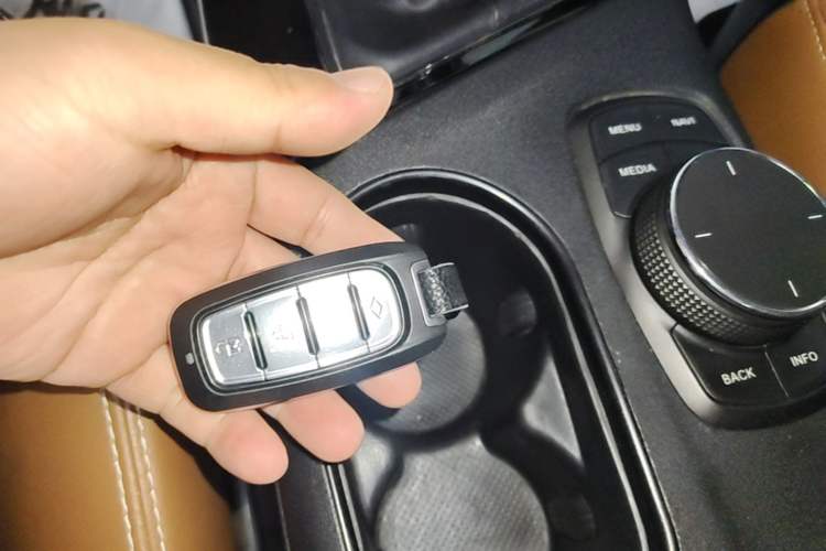 Used Soueast DX7 2018 1.5T Manual Triumph Edition Vehicle Key
