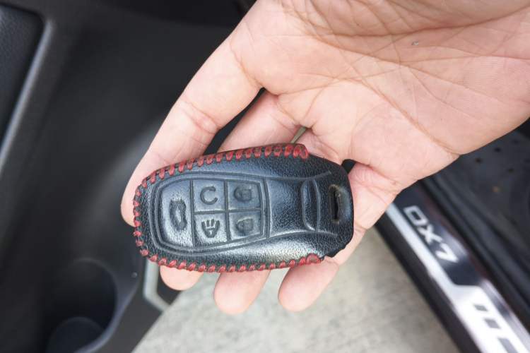 Used Soueast DX7 2019 1.5T Automatic Smart Connect Fashion Edition China VI Standard Interior 1