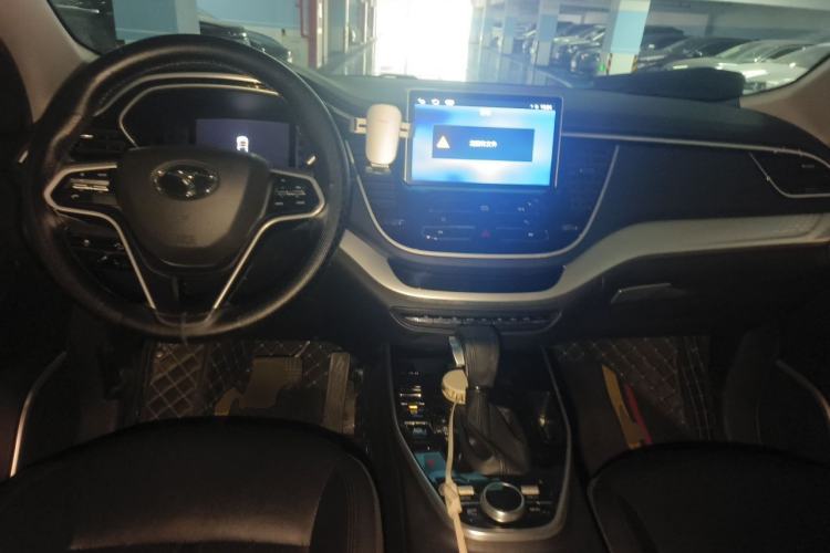 Used Soueast DX7 2019 1.5T Automatic Smart Connect Fashion Edition China VI Standard Center Console
