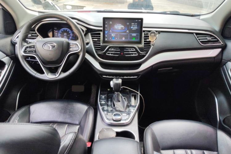 Used Soueast DX7 2019 1.5T Automatic Smart Connect Flagship Edition China VI Standard Center Console