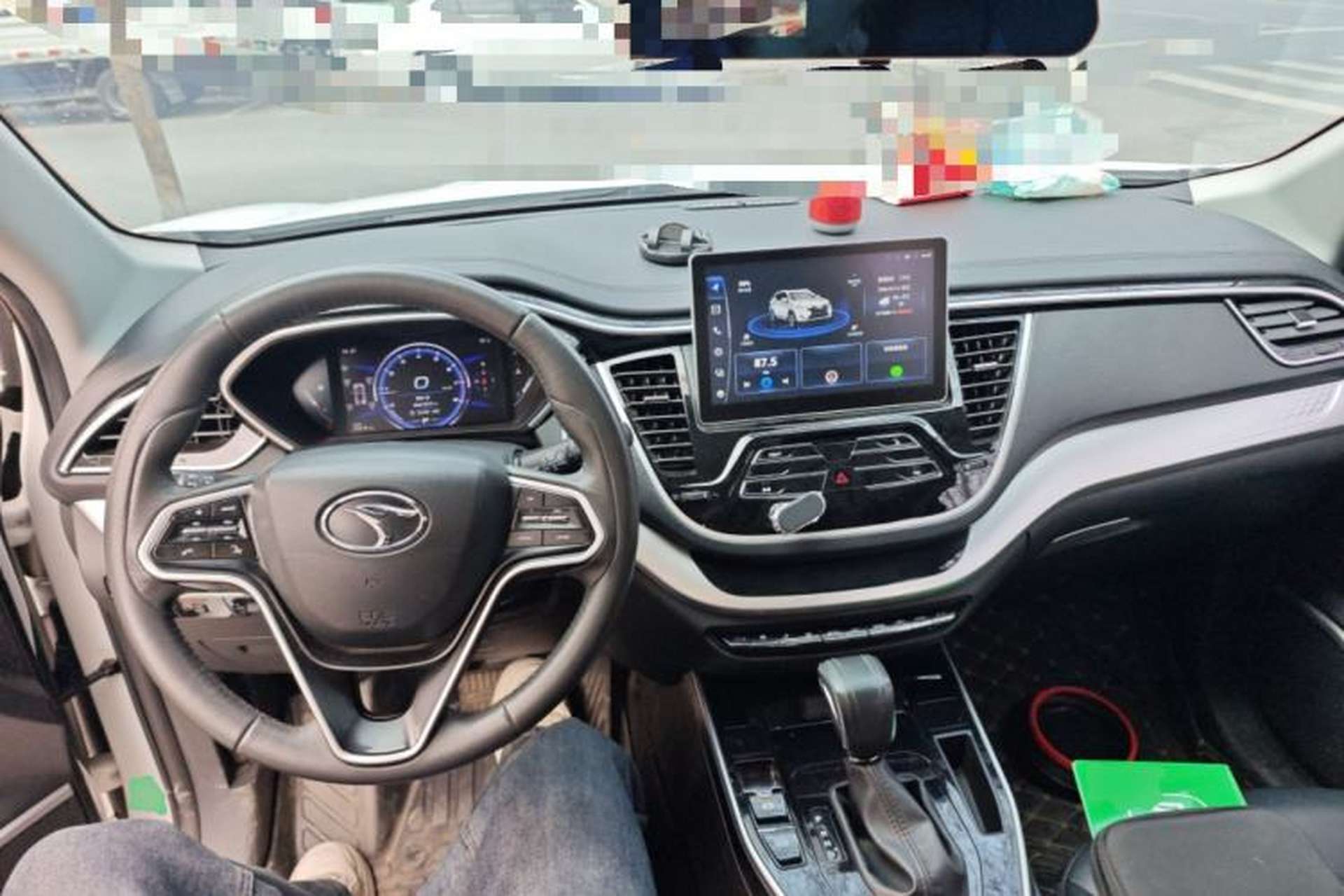 Used Soueast DX7 2019 1.5T Automatic Smart Connect Flagship Edition China VI Standard Center Console