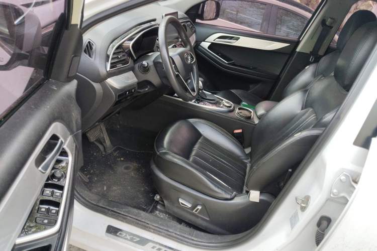 Used Soueast DX7 2019 1.5T Automatic Smart Connect Flagship Edition China VI Standard Driver Seat