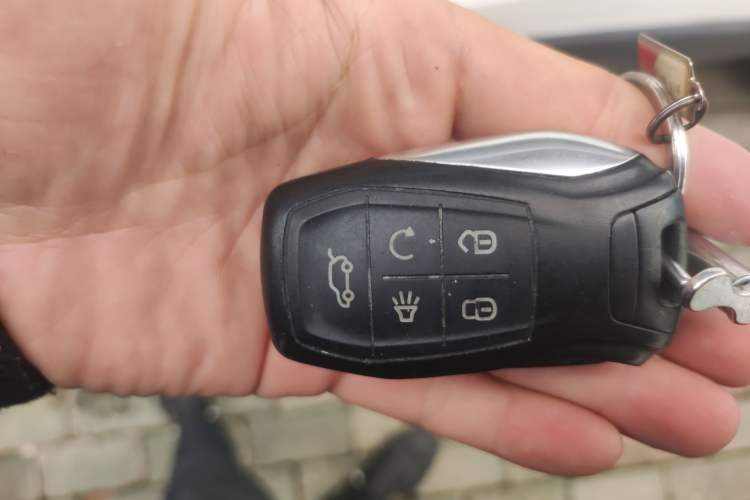 Used Soueast DX7 2019 1.5T Automatic Smart Connect Flagship Edition China VI Standard Interior 1