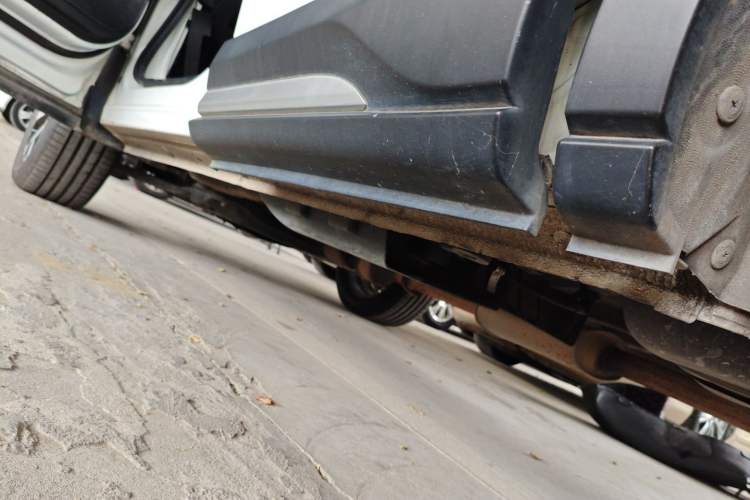 Used Soueast DX7 2019 1.5T Automatic Smart Connect Flagship Edition China VI Standard Left Side Sill