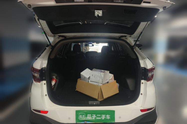 Used Soueast DX7 2019 1.5T Automatic Smart Connect Fashion Edition China VI Standard Trunk