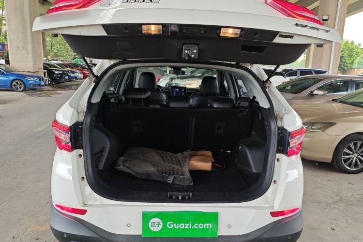 Used Soueast DX7 2019 1.5T Automatic Smart Connect Flagship Edition China VI Standard Trunk