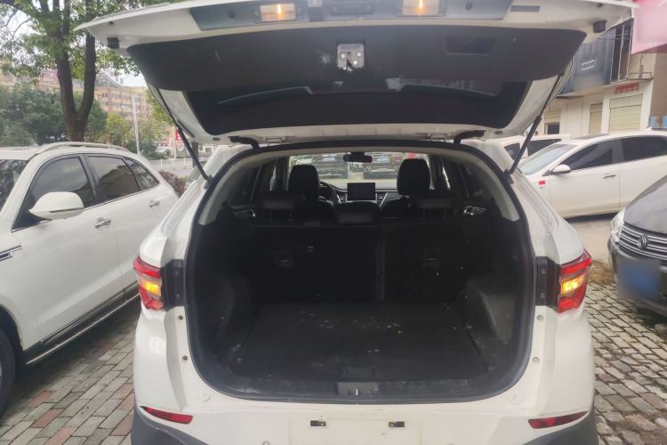 Used Soueast DX7 2019 1.5T Automatic Smart Connect Flagship Edition China VI Standard Trunk