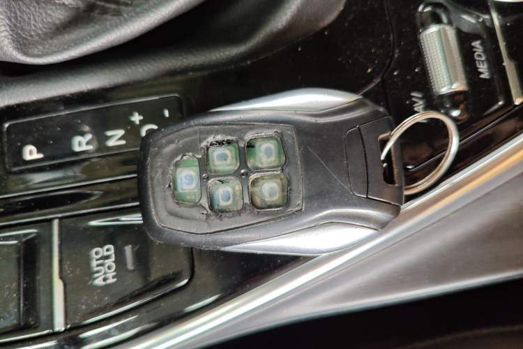 Used Soueast DX7 2019 1.5T Automatic Smart Connect Flagship Edition China VI Standard Vehicle Key