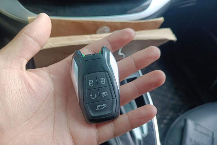 Used Soueast DX7 2019 1.5T Automatic Smart Connect Flagship Edition China VI Standard Vehicle Key