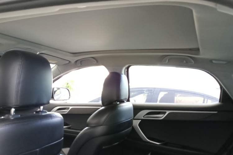 Used Soueast DX7 2020 Xingyue 1.5T DCT Flagship Edition Interior 1