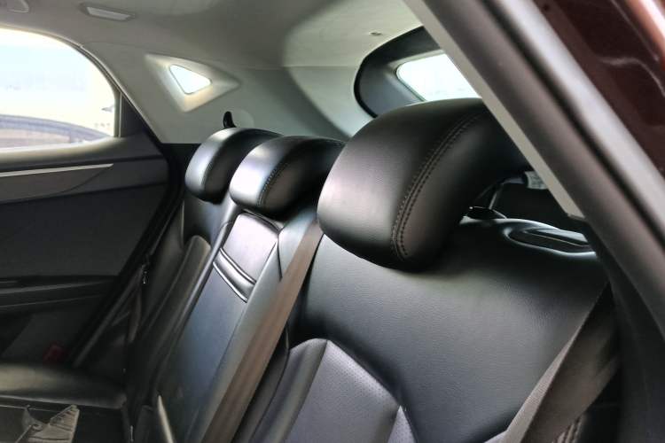 Used Soueast DX7 2020 Xingyue 1.5T DCT Flagship Edition Interior 3